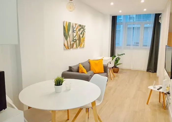 Nomad, Wifi , Espacio Trabajo ,playa ,ocio Apartamento